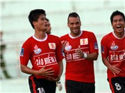 Bóng đá anh, ngoại hạng anh, lịch thi đấu euro 2012, V.NB – B.BD  2-1: Đổi vận nhờ đối phương